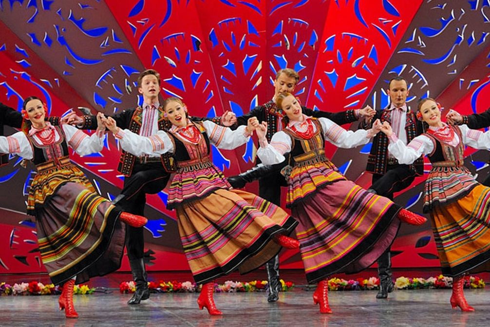 Национальность танца. Танцы разных народов. Танцы народов России.